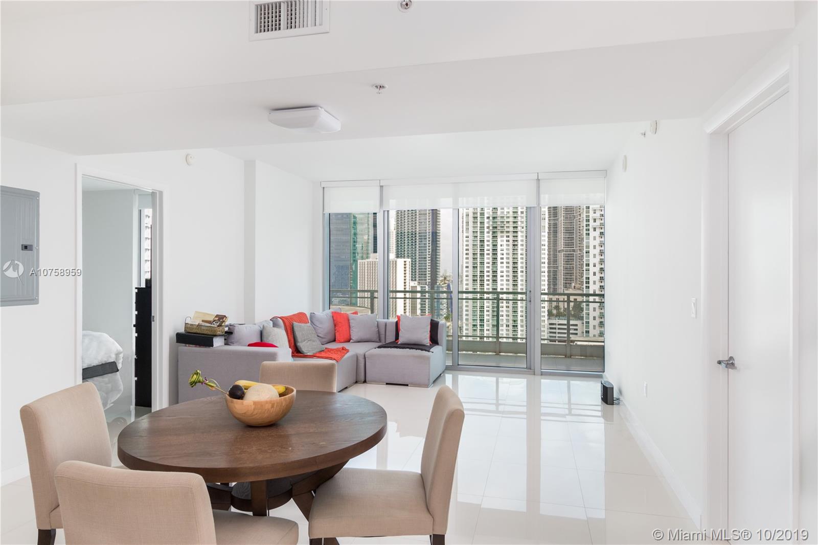 92 Southwest 3rd Street, Unit 2311 Miami, FL 33130 - Photo 4 of 22