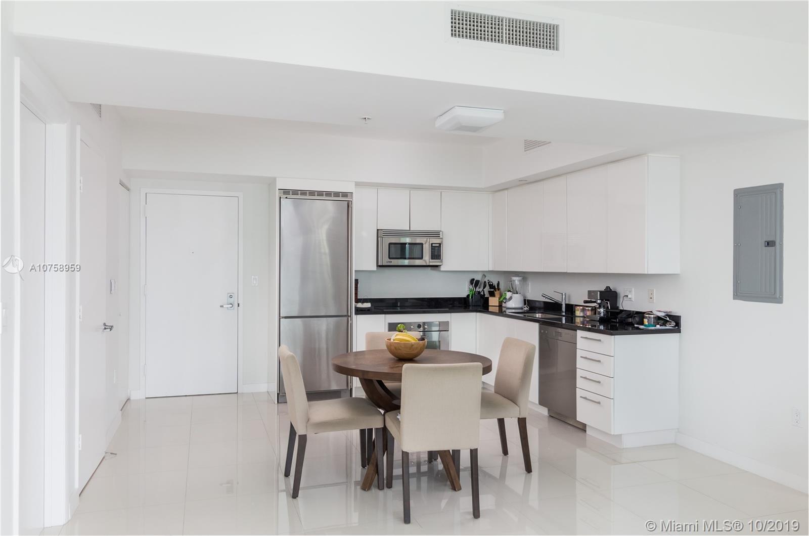 92 Southwest 3rd Street, Unit 2311 Miami, FL 33130 - Photo 6 of 22