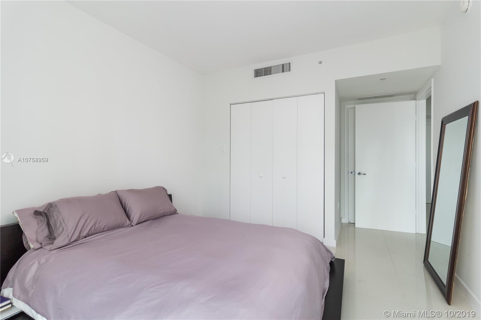 92 Southwest 3rd Street, Unit 2311 Miami, FL 33130 - Photo 10 of 22