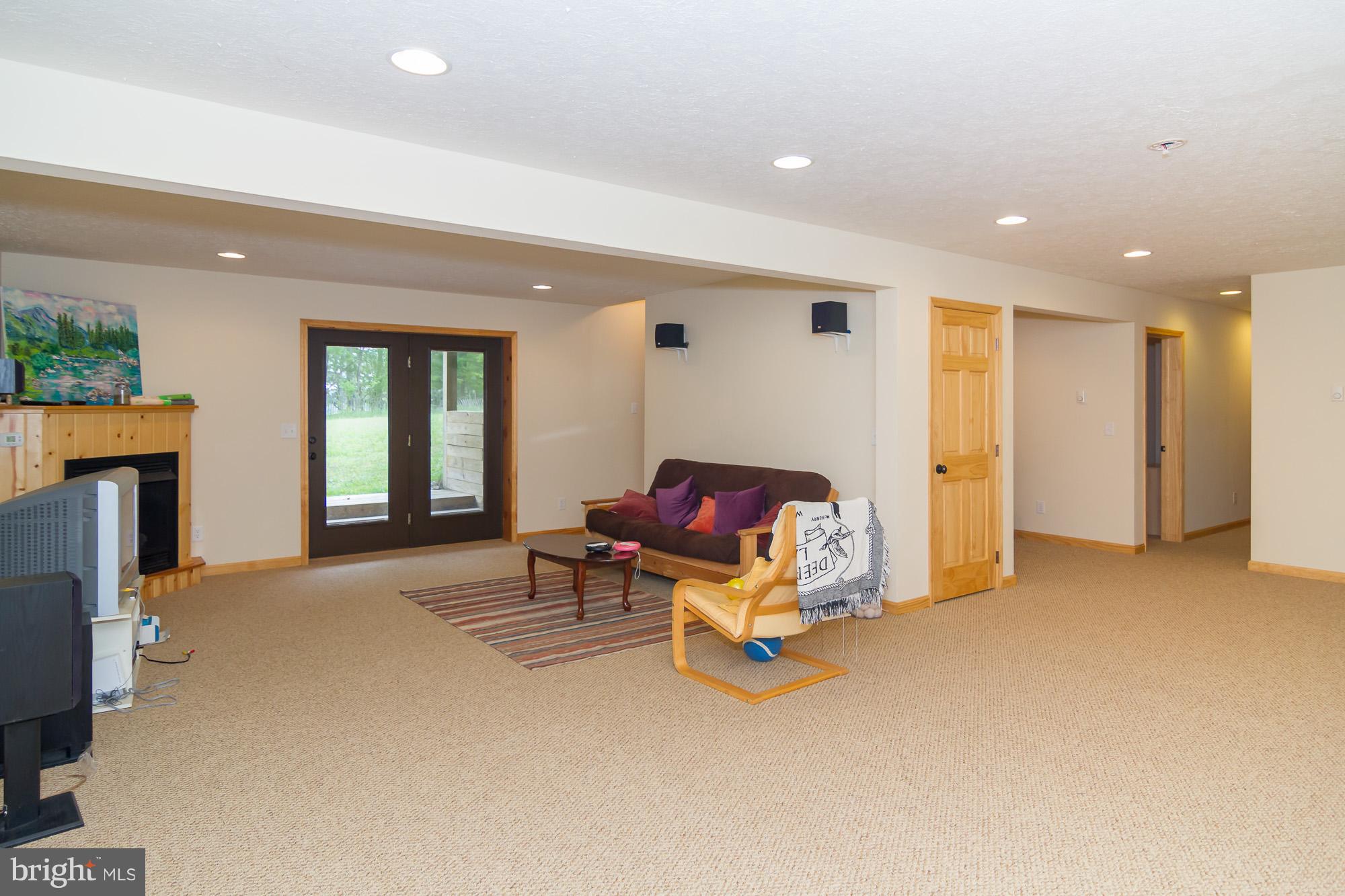 227 Glen Meadow Road Swanton, MD 21561 - Photo 17 of 27 Family Room