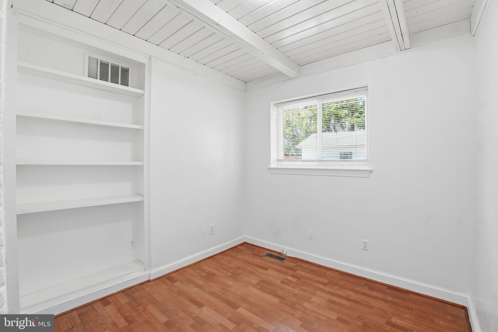 11000 Park Road Fairfax, VA 22030 - Photo 13 of 27