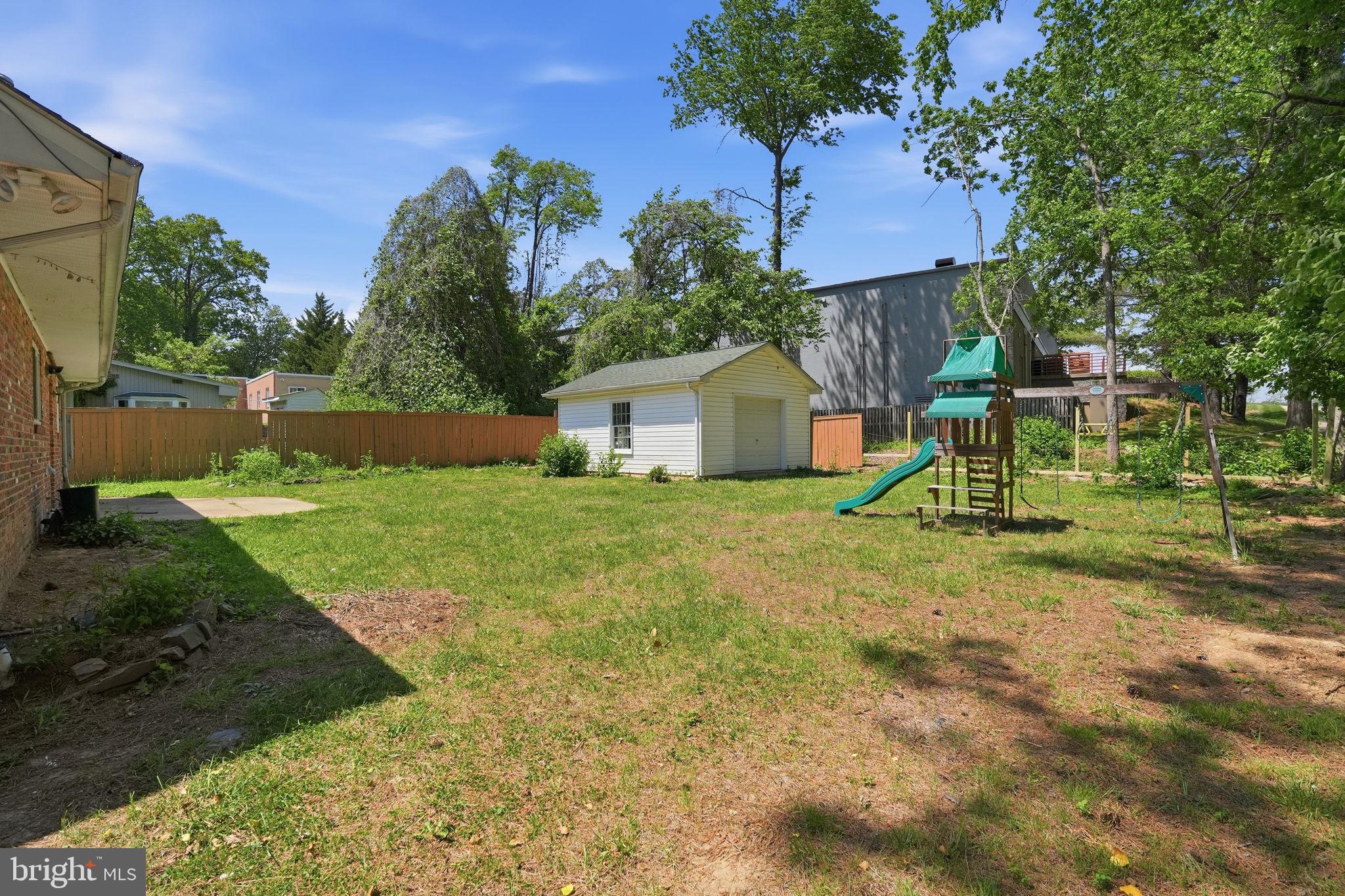 11000 Park Road Fairfax, VA 22030 - Photo 24 of 27