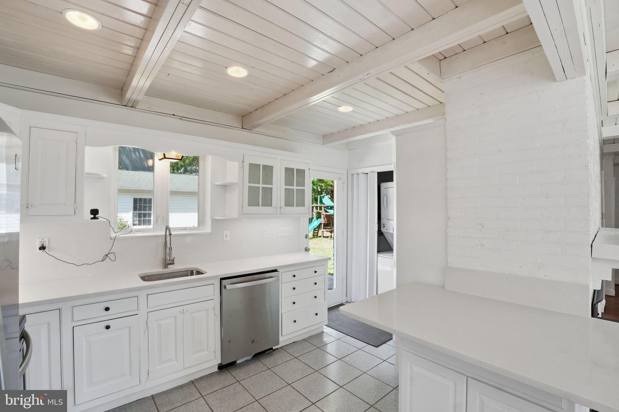 11000 Park Road Fairfax, VA 22030 - Photo 10 of 27