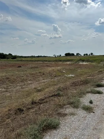 $73,000 | 22 Longview Creek Trail, Itasca, TX 76055