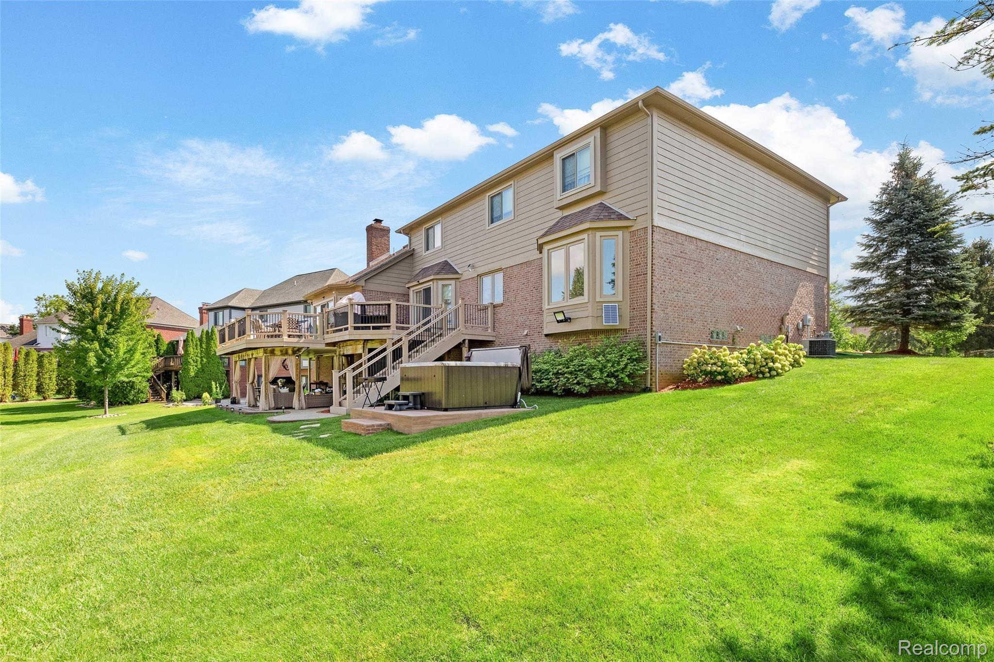 3880 Elk Drive Rochester, MI 48306 - Photo 14 of 80 August2021_ElkExteriors_015.JPG