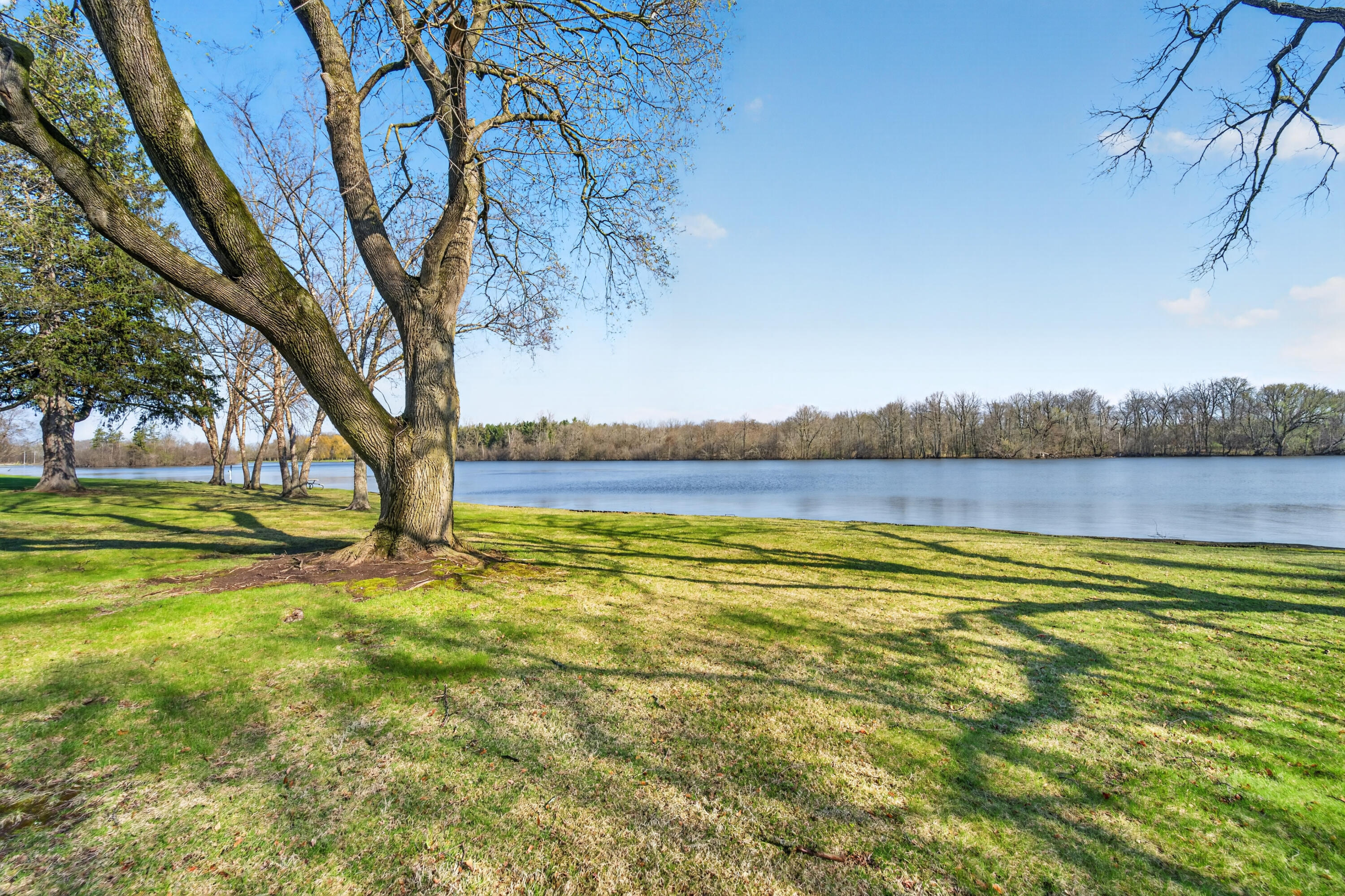 445 West Chestnut Street Burlington, WI 53105 - Photo 21 of 30 Park