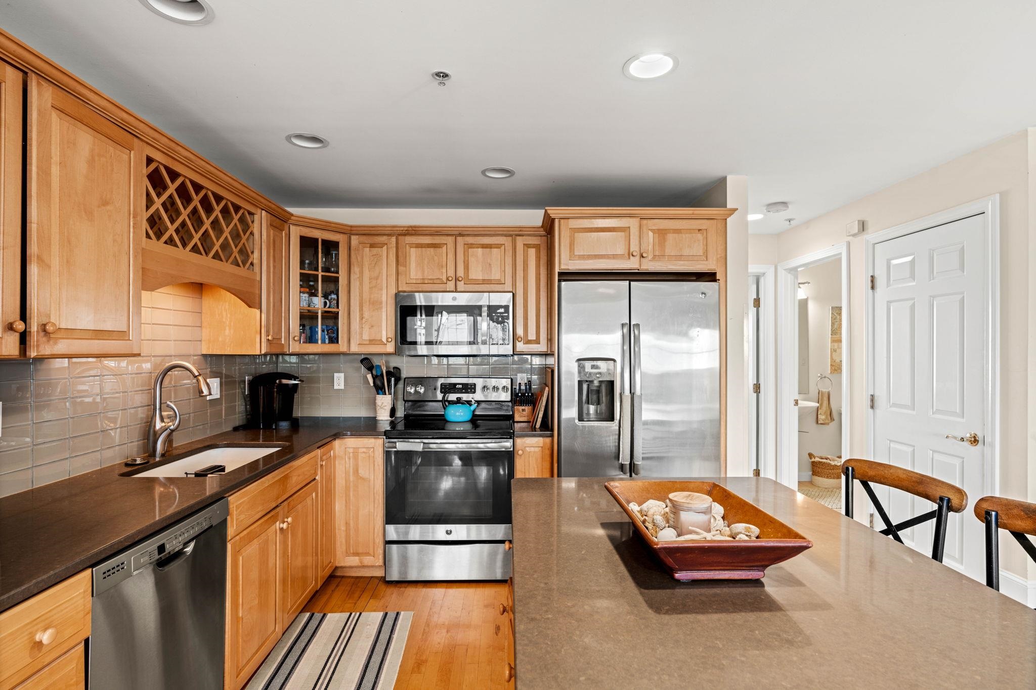 507 Ocean Boulevard, Unit 7 Hampton, NH 03842 - Photo 6 of 39