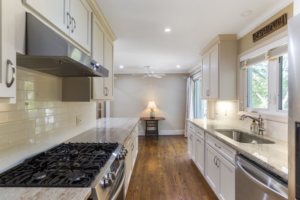 507 Rochester Highway Seneca, SC 29672 - Photo 15 of 35