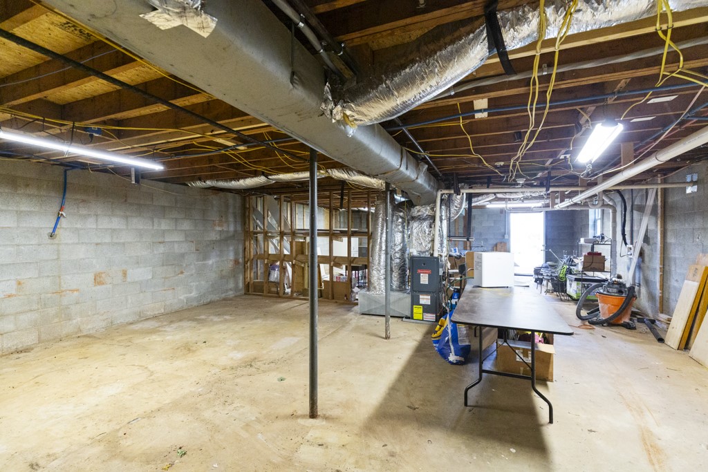 507 Rochester Highway Seneca, SC 29672 - Photo 31 of 35