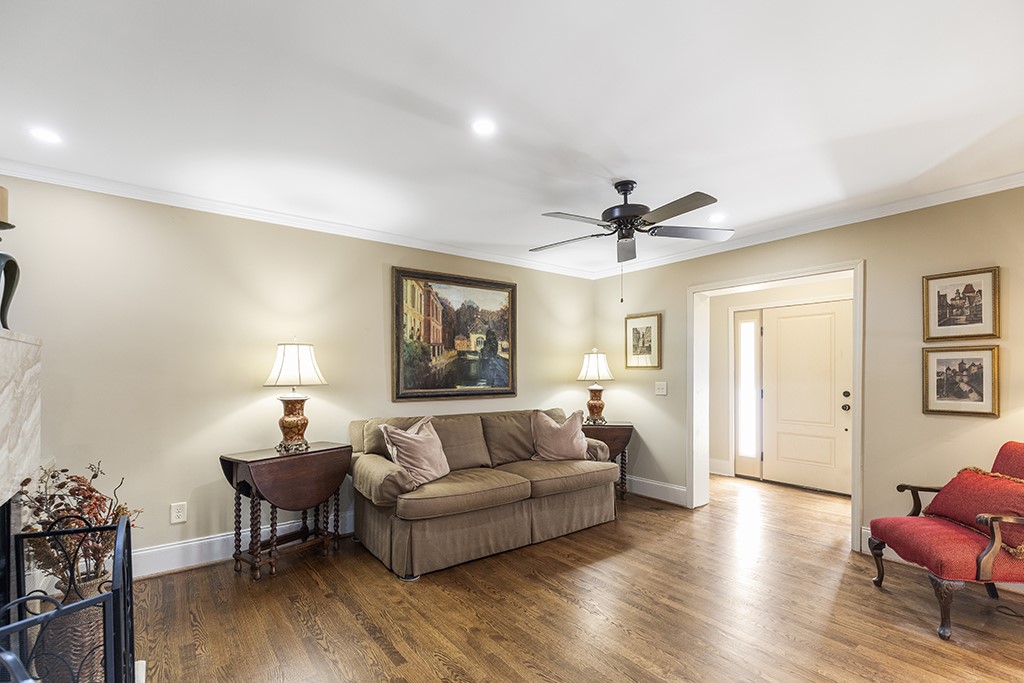 507 Rochester Highway Seneca, SC 29672 - Photo 4 of 35