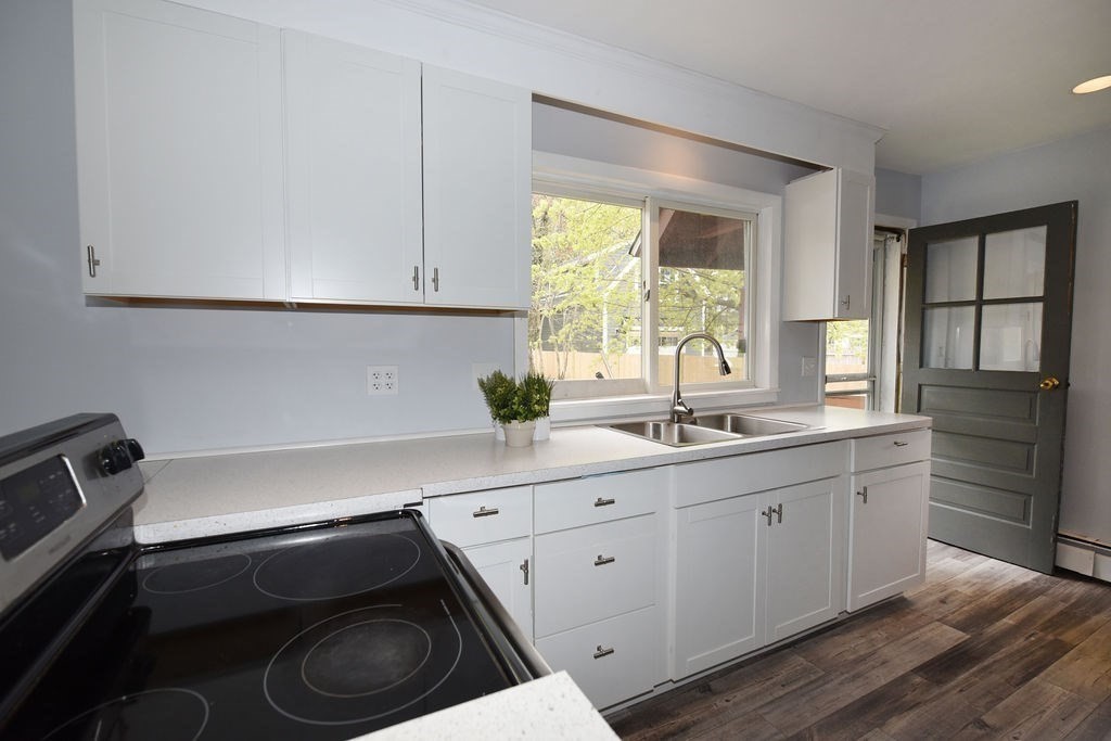 27 Clapp Road Hanover, MA 02339 - Photo 11 of 36 Gallery Image 11