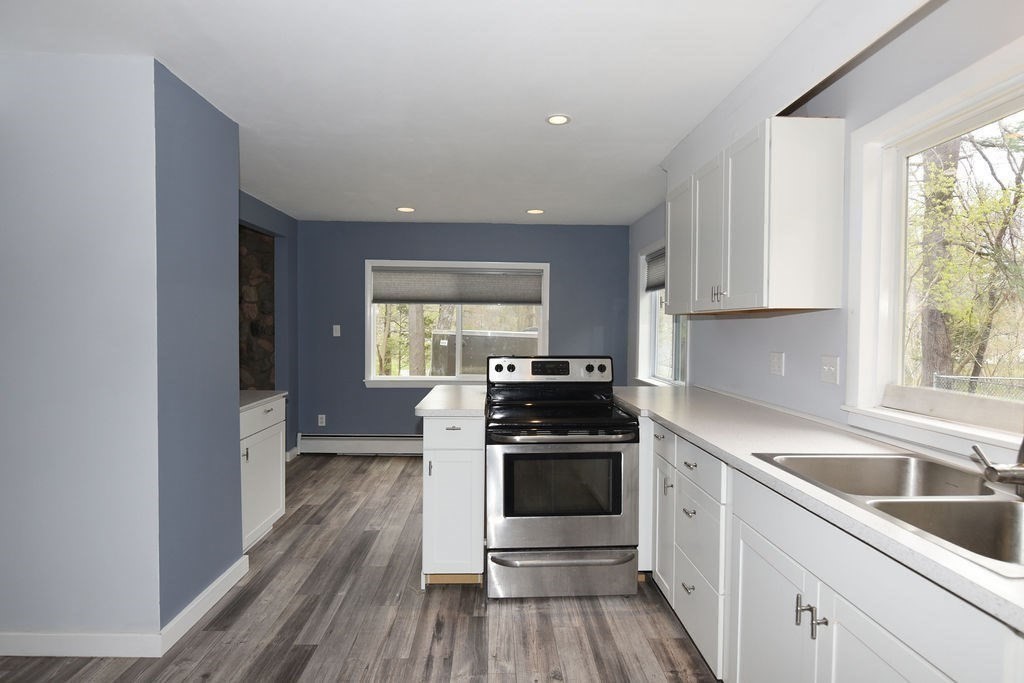 27 Clapp Road Hanover, MA 02339 - Photo 8 of 36 Gallery Image 8