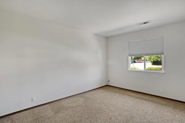 $385,000 | 1479 Atajo Court, Redding, CA 96003