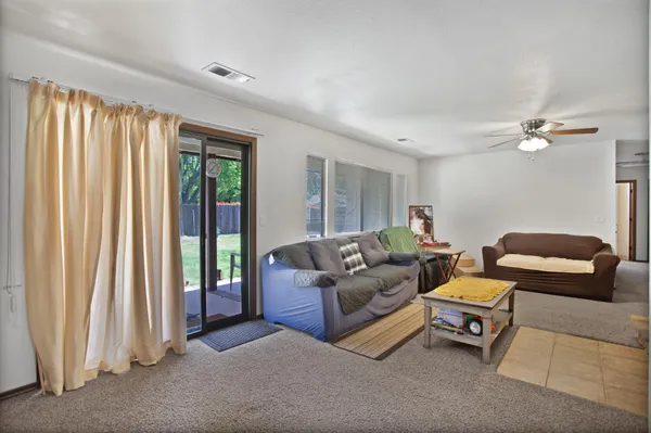 $385,000 | 1479 Atajo Court, Redding, CA 96003