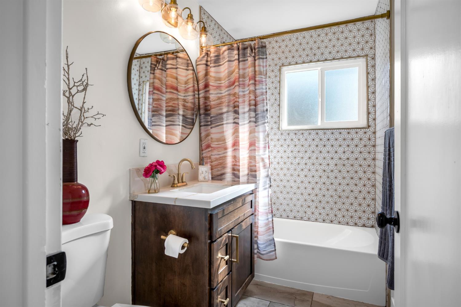 219 Needles Way Folsom, CA 95630 - Photo 12 of 39