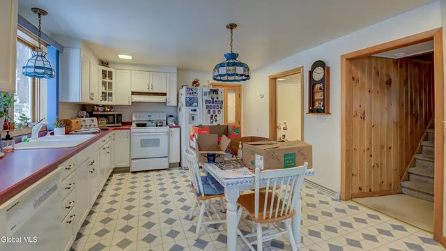 $175,000 | 454 County Highway 146, Gloversville, NY 12078