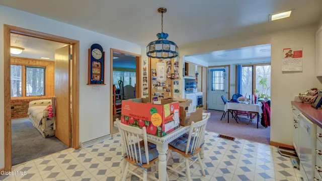 $175,000 | 454 County Highway 146, Gloversville, NY 12078