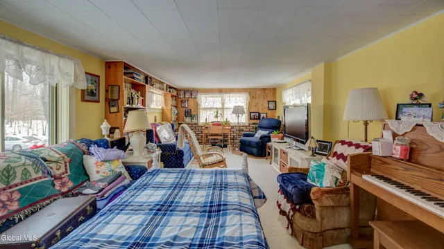 $175,000 | 454 County Highway 146, Gloversville, NY 12078