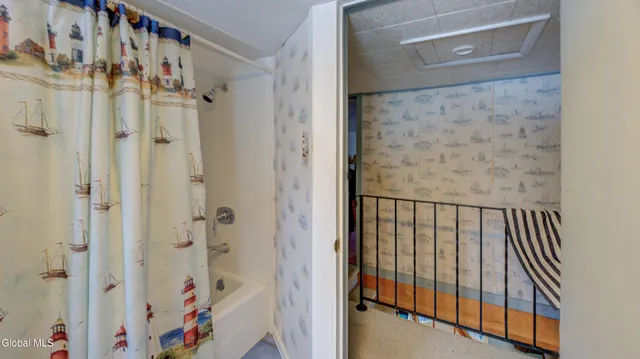 $175,000 | 454 County Highway 146, Gloversville, NY 12078