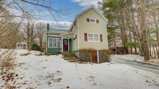 $175,000 | 454 County Highway 146, Gloversville, NY 12078