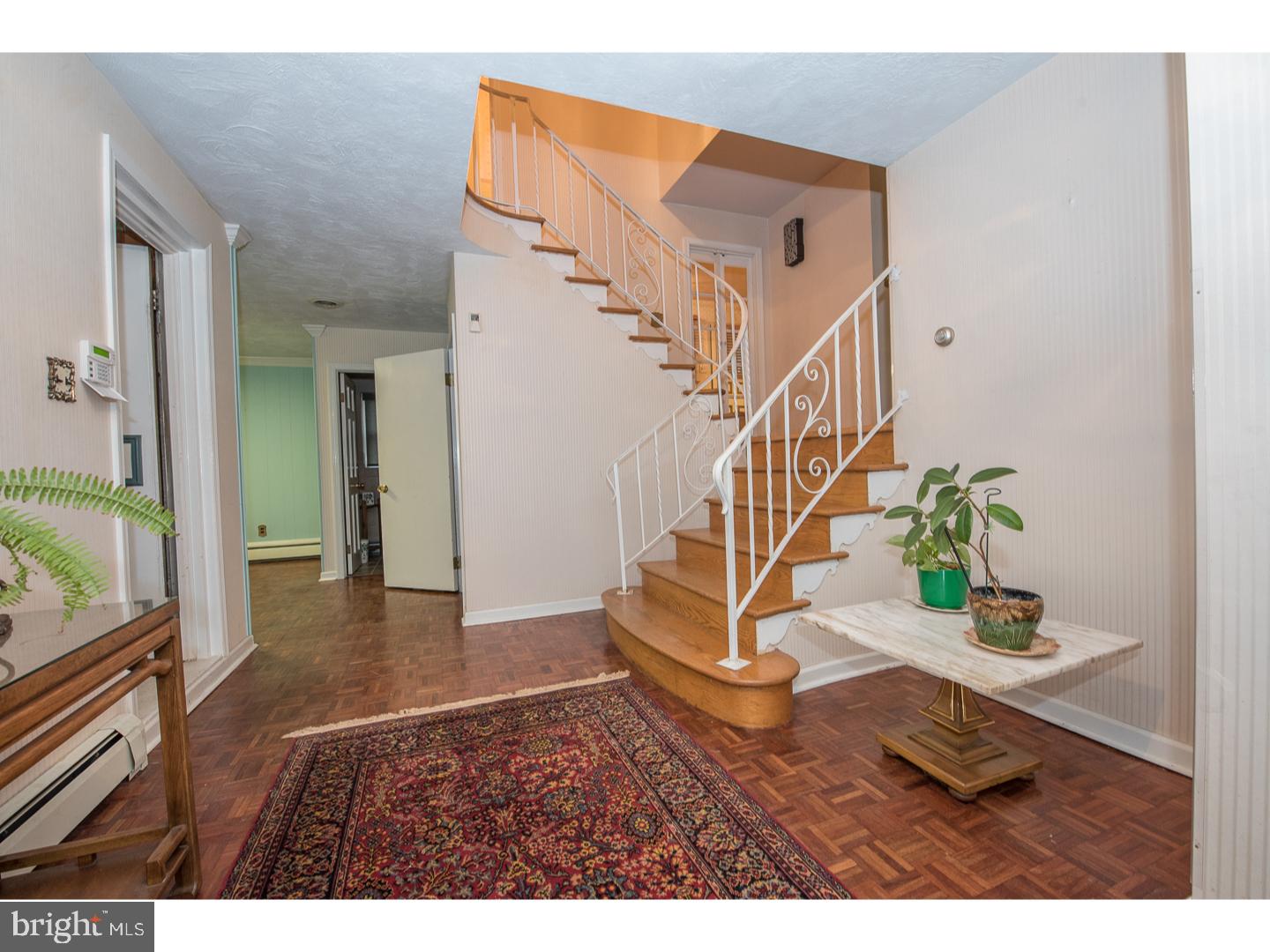 9 Waters Road Malvern, PA 19355 - Photo 3 of 24 Foyer