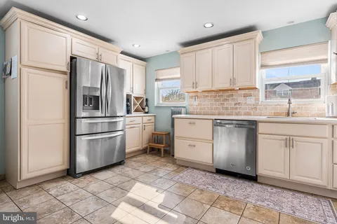 $350,000 | 7381 Valley Avenue, Philadelphia, PA 19128