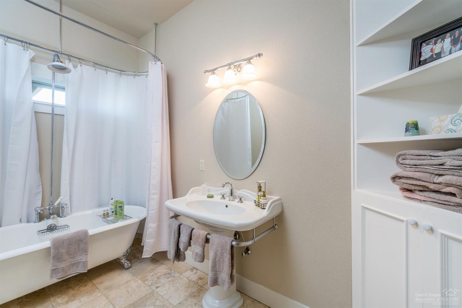 61837 Fall Creek Loop Bend, OR 97702 - Photo 16 of 22 Additional Photo