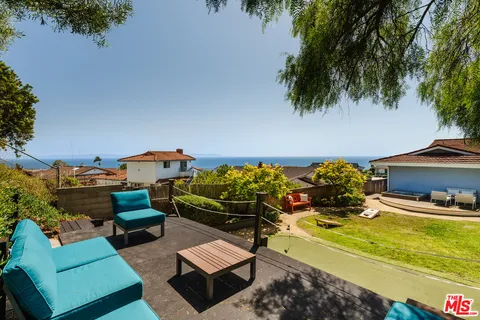 $1,985,000 | 32254 Sea Raven Drive, Rancho Palos Verdes, CA 90275