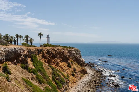 $1,985,000 | 32254 Sea Raven Drive, Rancho Palos Verdes, CA 90275