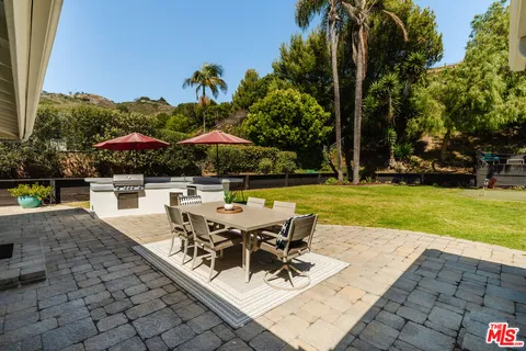 $1,985,000 | 32254 Sea Raven Drive, Rancho Palos Verdes, CA 90275
