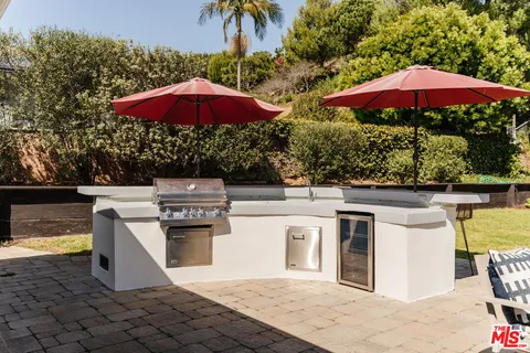 $1,985,000 | 32254 Sea Raven Drive, Rancho Palos Verdes, CA 90275