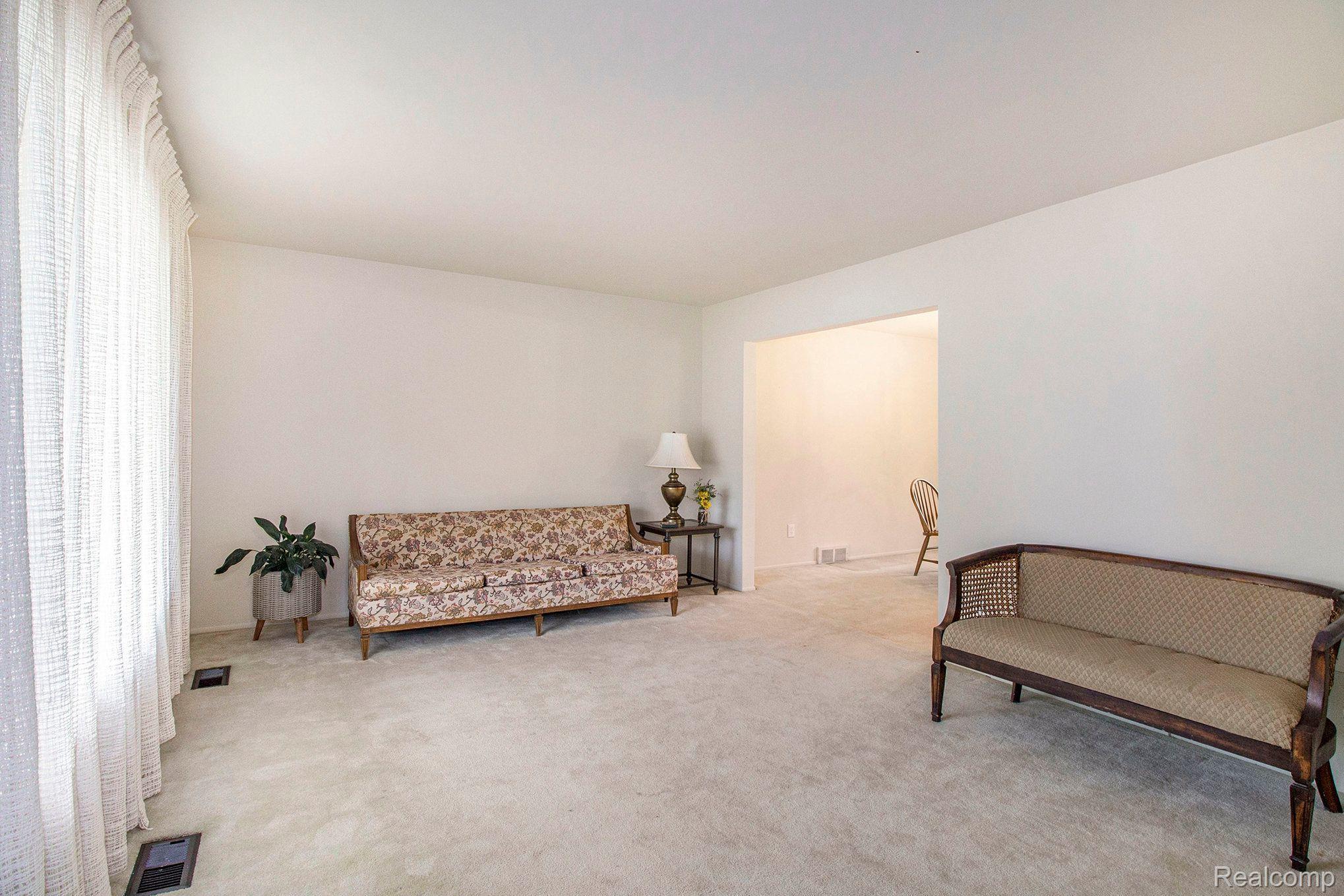 3458 Common Road Warren, MI 48092 - Photo 6 of 25 Gallery Image 6