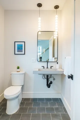 $2,290,000 | 10 Chestnut Place, Hingham, MA 02043