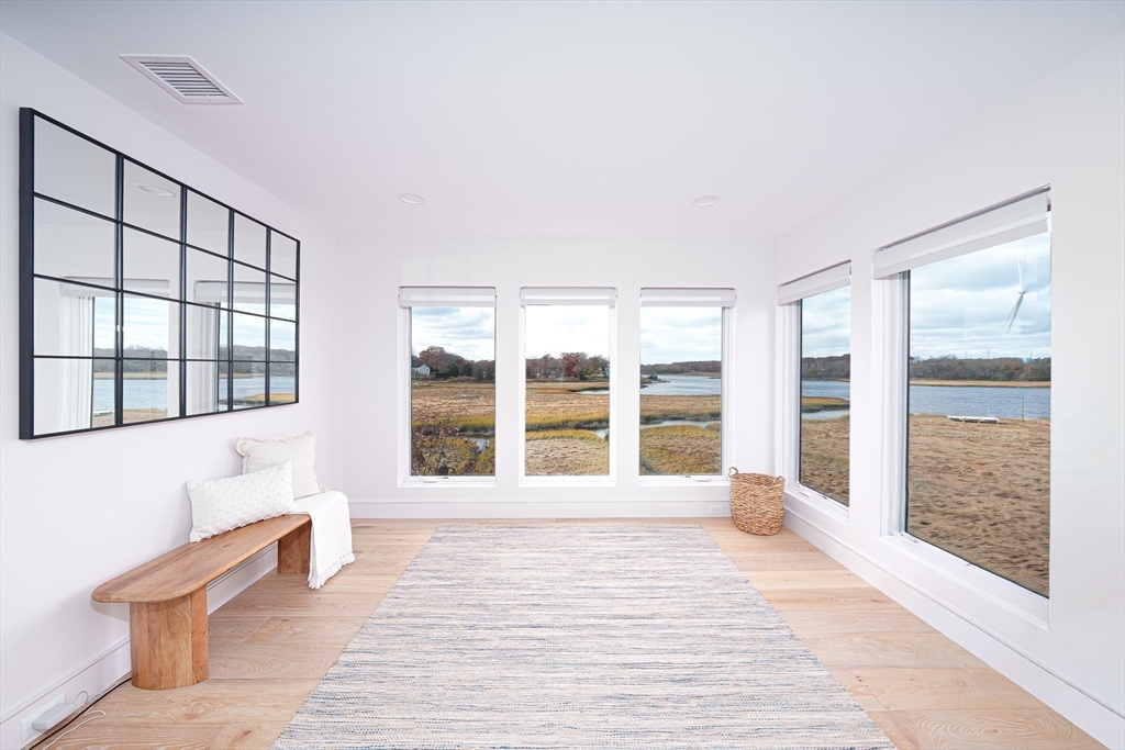 10 Chestnut Place Hingham, MA 02043 - Photo 13 of 29