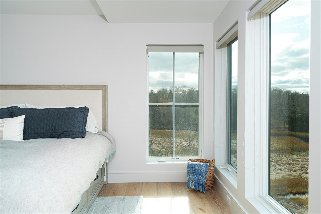 10 Chestnut Place Hingham, MA 02043 - Photo 17 of 29