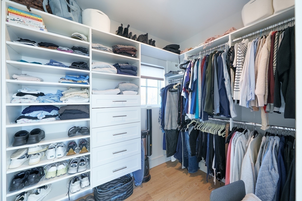 10 Chestnut Place Hingham, MA 02043 - Photo 21 of 29