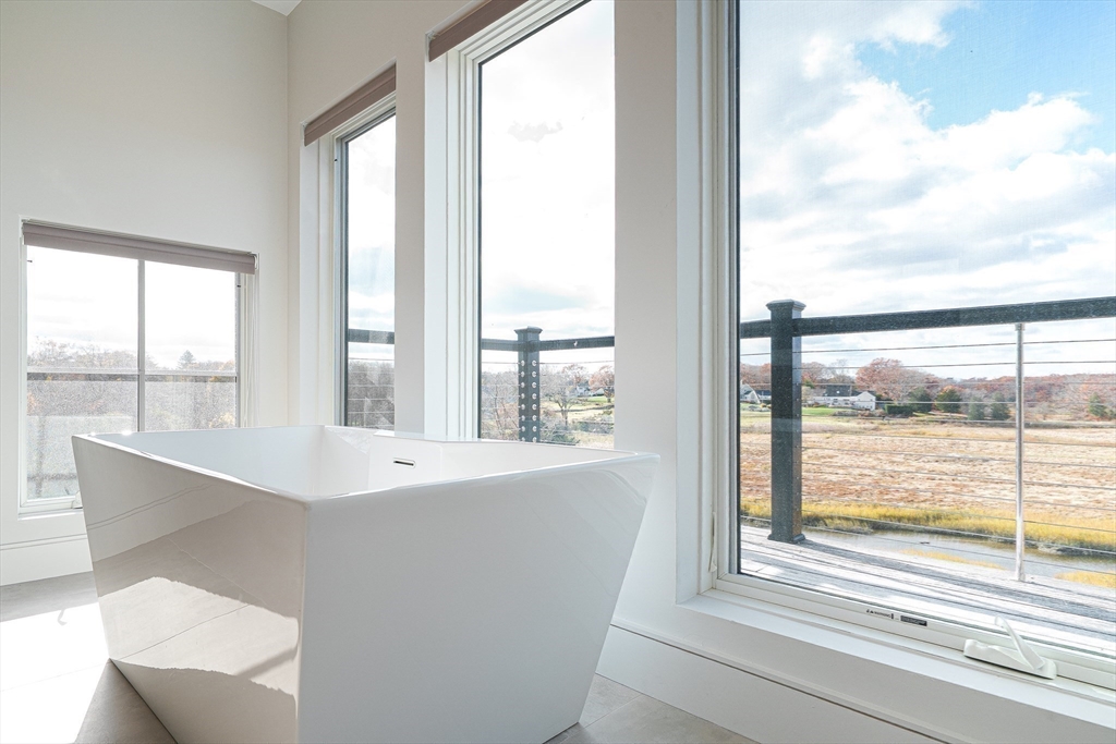 10 Chestnut Place Hingham, MA 02043 - Photo 24 of 29