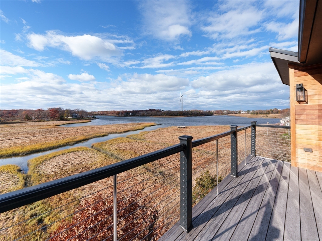 10 Chestnut Place Hingham, MA 02043 - Photo 4 of 29