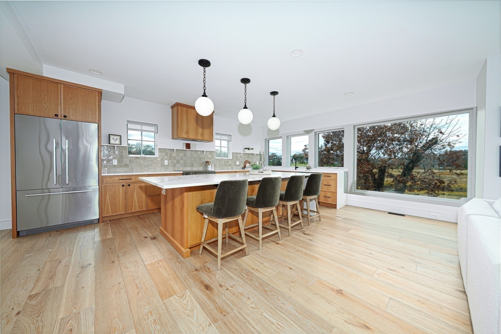 10 Chestnut Place Hingham, MA 02043 - Photo 6 of 29