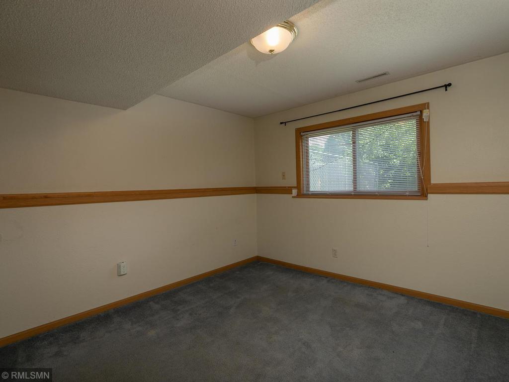 110 19th Avenue Northwest Rochester, MN 55901 - Photo 22 of 35