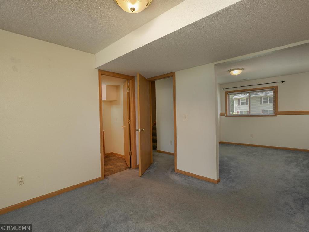 110 19th Avenue Northwest Rochester, MN 55901 - Photo 23 of 35