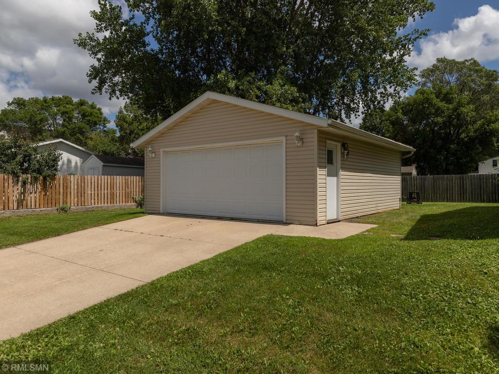 110 19th Avenue Northwest Rochester, MN 55901 - Photo 33 of 35