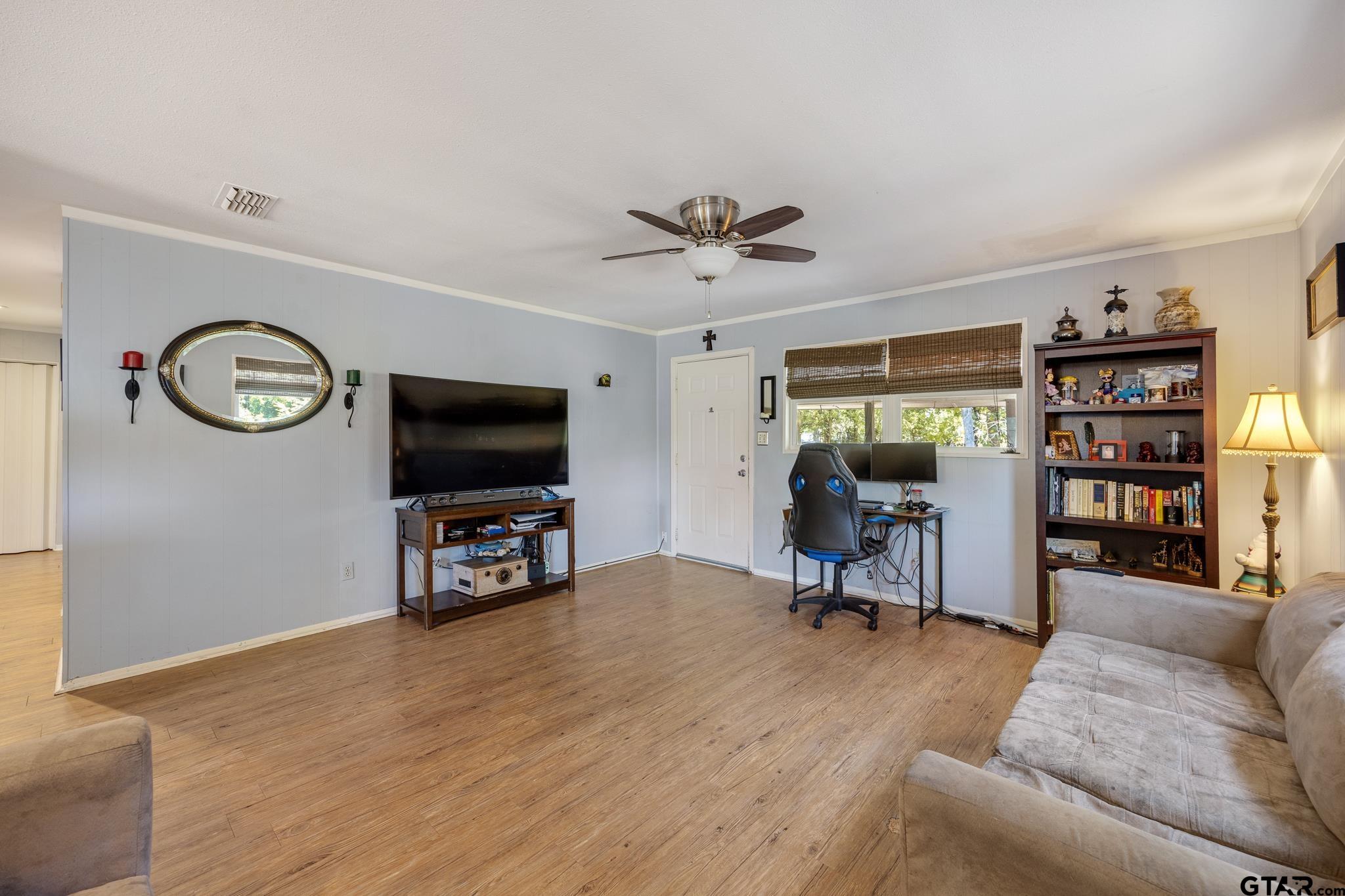 5184 Cherokee Road Chandler, TX 75758 - Photo 6 of 27 Gallery Image 6