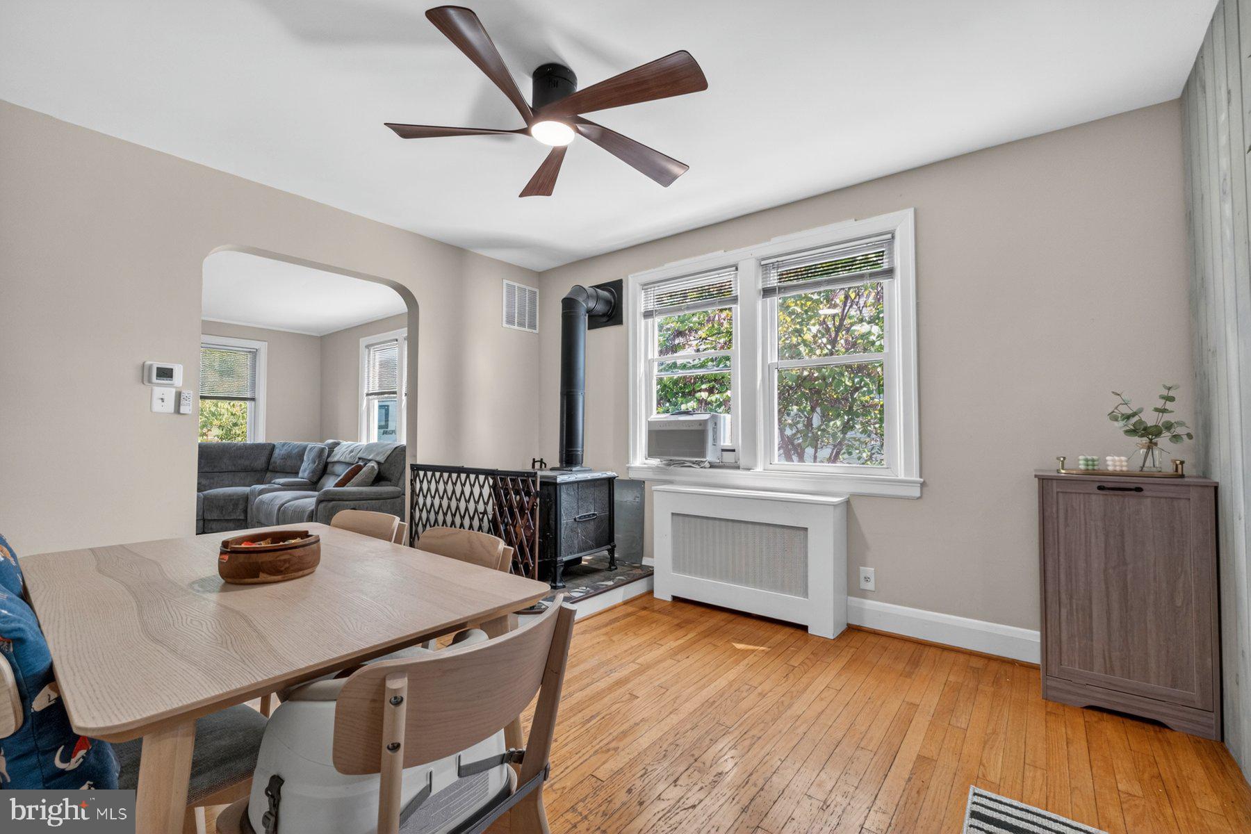 6222 Tramore Road Baltimore, MD 21214 - Photo 5 of 40