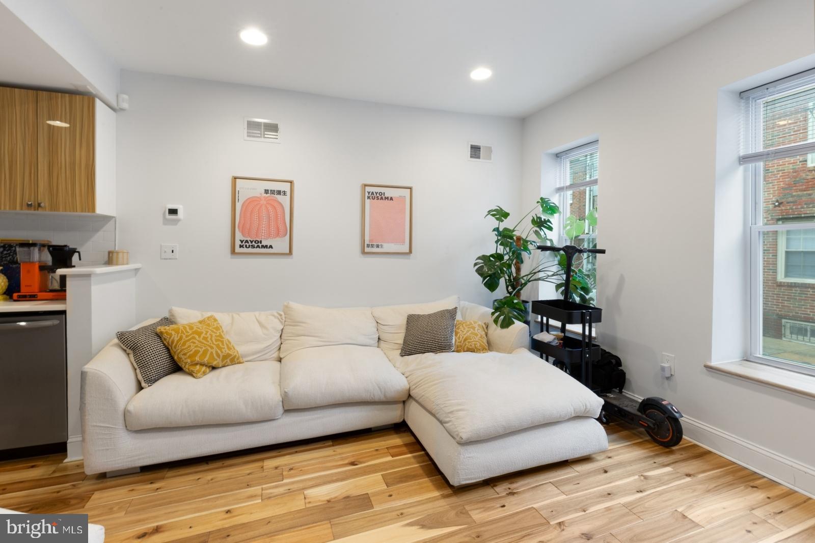 2322 Wilder Street Philadelphia, PA 19146 - Photo 5 of 34