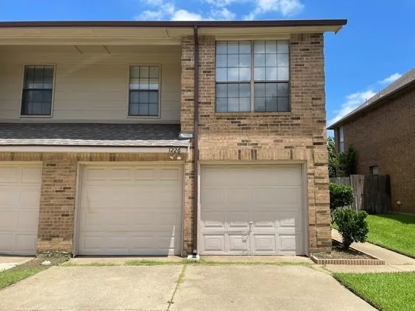 $2,300 | 1226 West Hudgins Street, Unit A, Grapevine, TX 76051