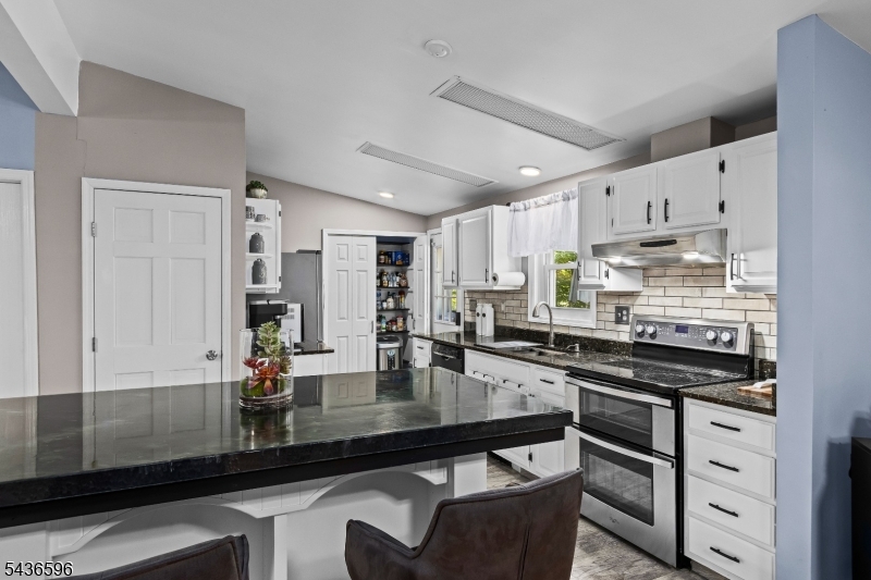 10 Plumer Road Newton, NJ 07860 - Photo 5 of 34