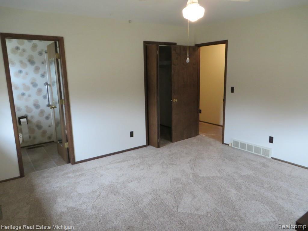 6533 Crofoot Road Fowlerville, MI 48836 - Photo 12 of 46 IMG_0836.jpg