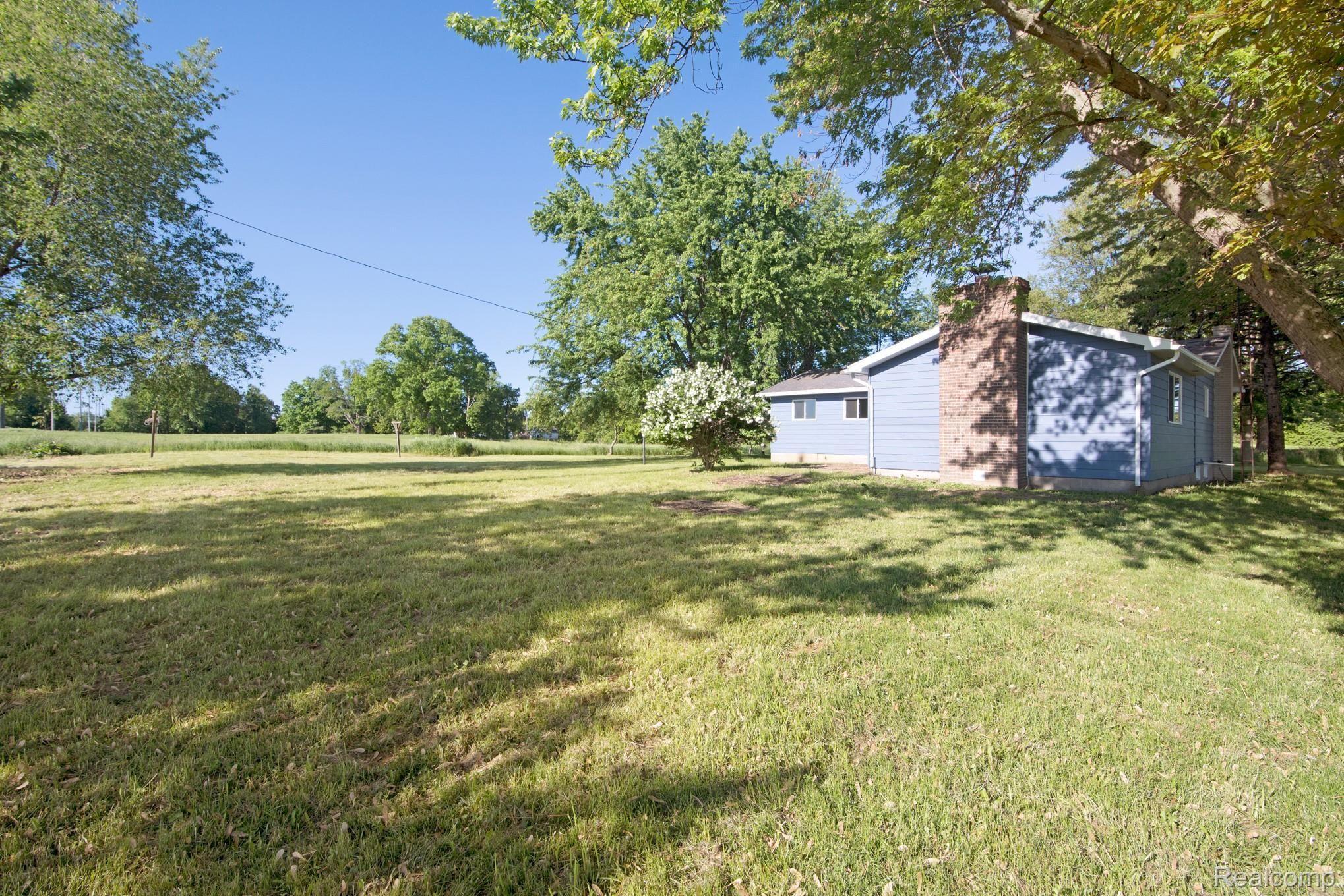 3680 North Gregory Road Fowlerville, MI 48836 - Photo 4 of 24 Large backyard