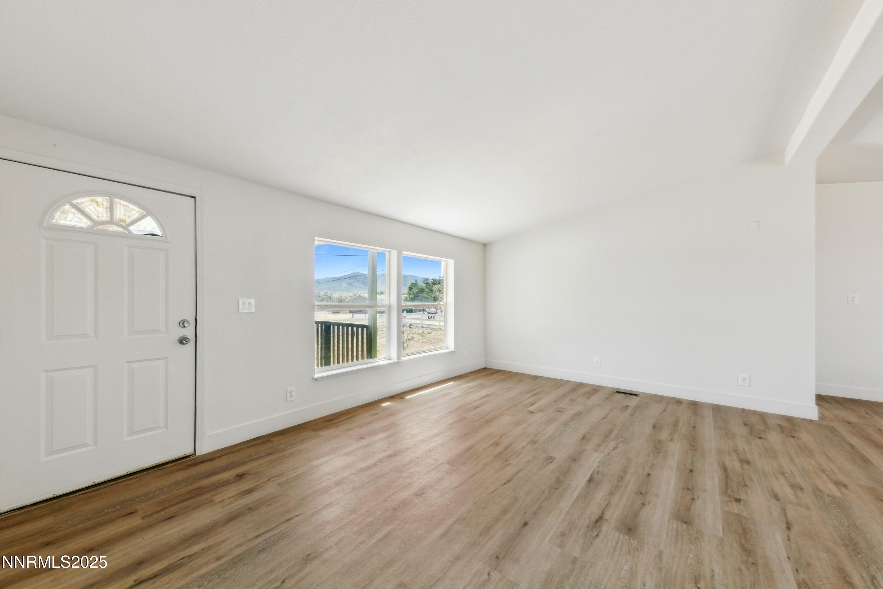 12055 Albert Way Reno, NV 89506 - Photo 17 of 38 a14